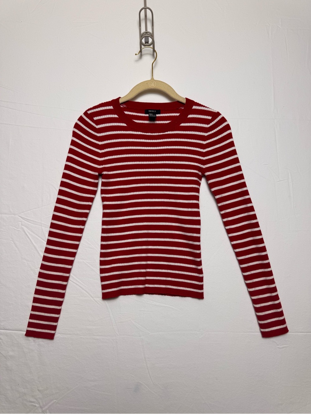 Forever 21 Red & White Striped Long-Sleeve Crewneck Top Medium